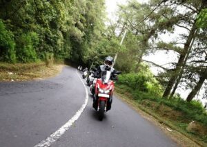Perjalanan Seru dan Aman